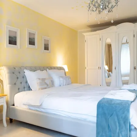 Herastrau Park Luxury Boekarest