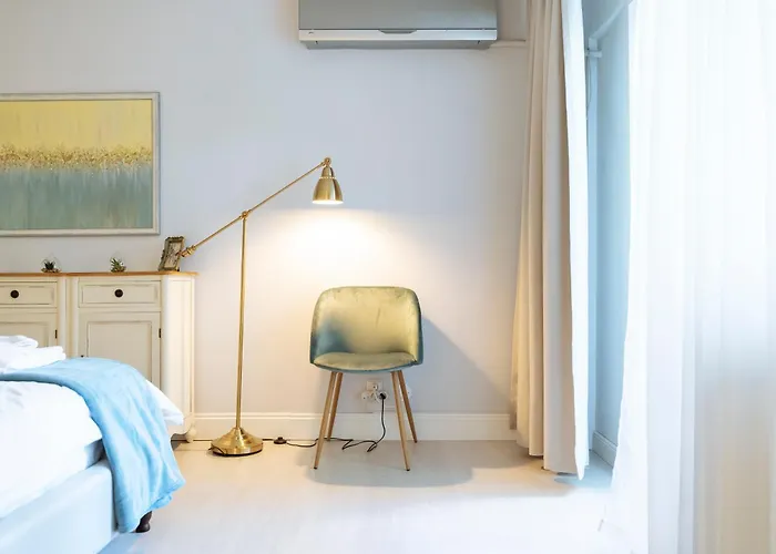 Herastrau Park Luxury Apartament *