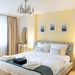 Herastrau Park Luxury Apartment Bukarest