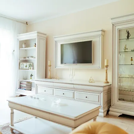Herastrau Park Luxury Apartment